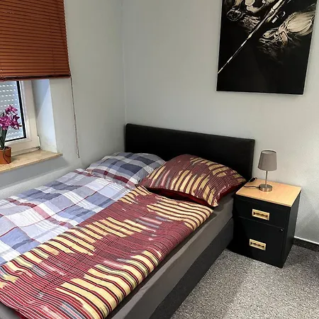 Large For Up To 18 People Near Halle Leipzig With Pool Table * Landsberg (Saxony-Anhalt)