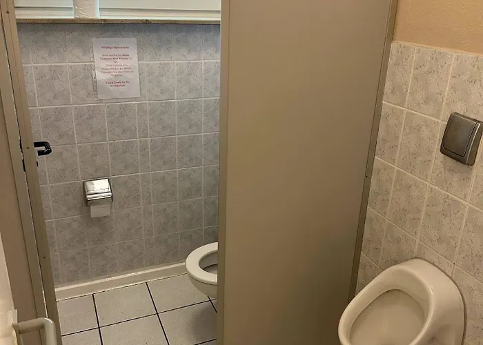 Large For Up To 18 People Near Halle Leipzig With Pool Table * Landsberg (Saxony-Anhalt)