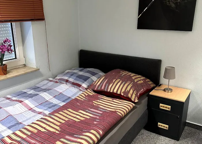 Large For Up To 18 People Near Halle Leipzig With Pool Table * Landsberg (Saxony-Anhalt)